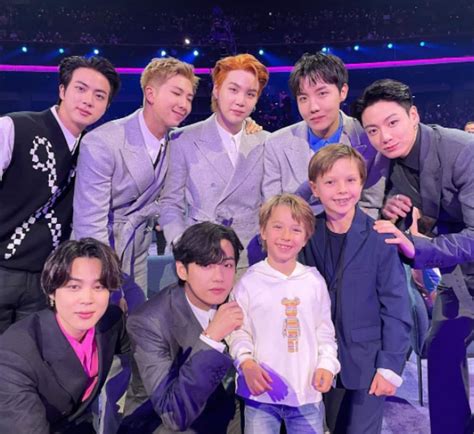 Chlöe Says She's 'Such a Fan' of BTS at 2021 AMAs .